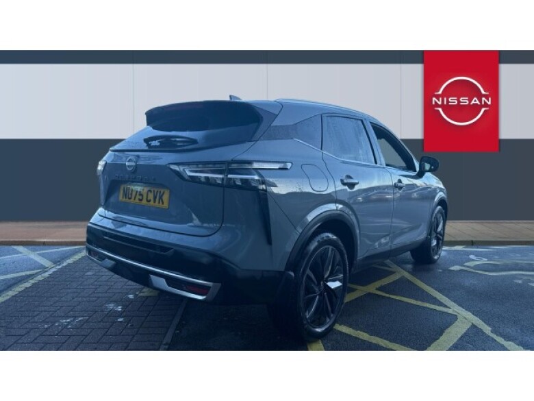 Nissan Qashqai 1.3 DiG-T MH Tekna 5dr Petrol Hatchback